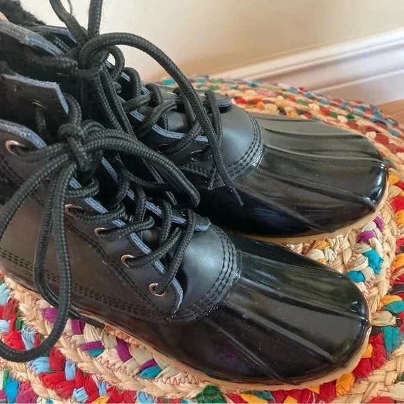 G.H. Bass & Co. black leather duck boots - Picture 2 of 7